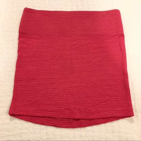BCBGeneration Stretch Hot Bright Pink Lipstick Bodycon Mini Skirt Size M - Picture 1 of 8